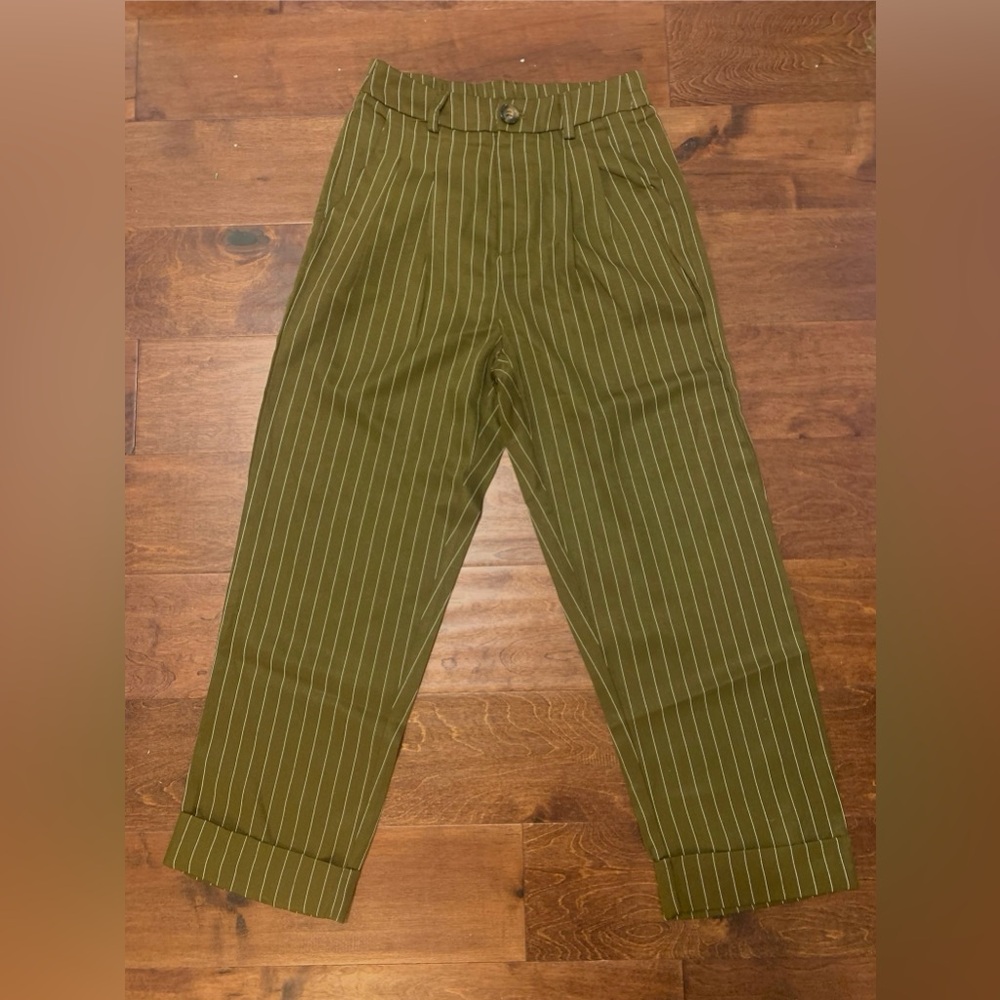 Brown pinstripe cuffed pants womens extra small, fit like a medium.